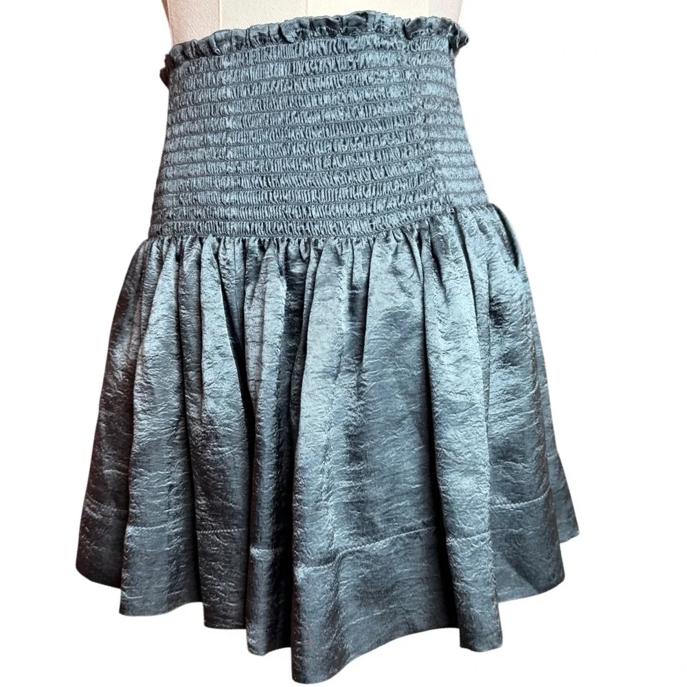 KOCH‎ Erica Steel Gloss Metallic Smocked Mini Skort Size M Made in USA